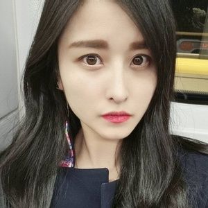 Meet your Posher, Yunhee